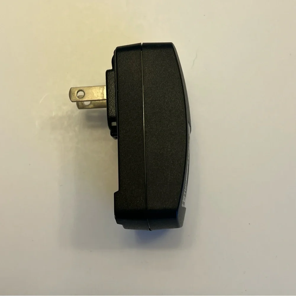 Genuine‎ Garmin USB Charger Cube/ Power Adapter